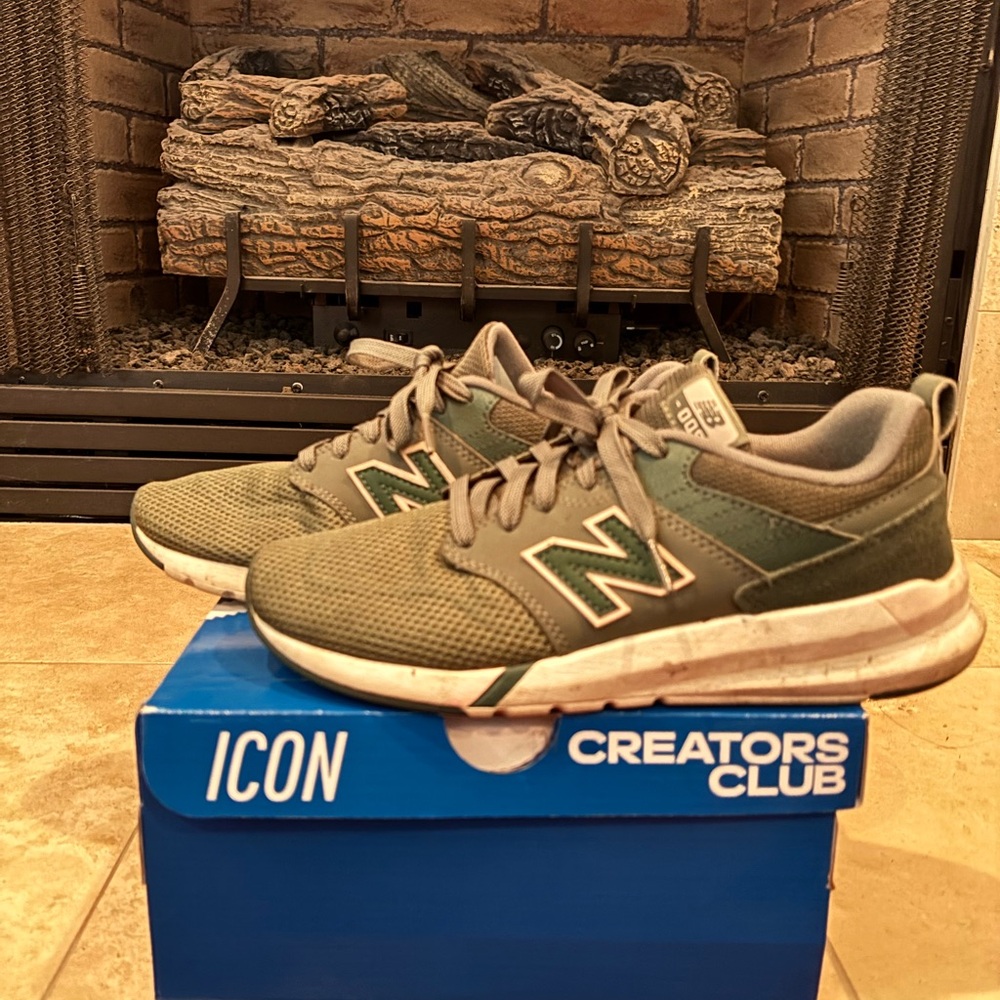 New Balance 009 Lifestyle Sneakers Running Shoes Sz 8